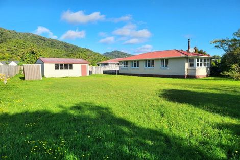 Photo of property in 9 Barkley Place, Cobden, Greymouth, 7802