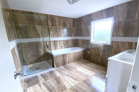 Photo of property in 12 Neaptide Close, Red Beach, 0932