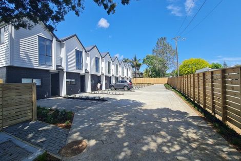 Photo of property in 2 Rimu Road, Mangere Bridge, Auckland, 2022