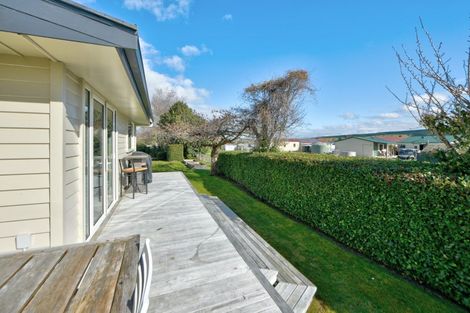 Photo of property in 42 Newburn Street, Waikaia, 9778