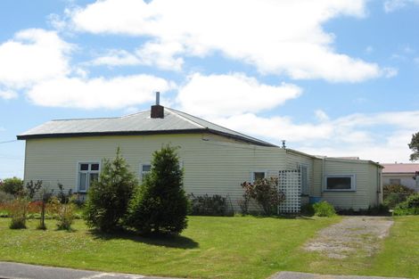 Photo of property in 9 Peel Street, Westport, 7825