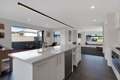 Photo of property in 38 Te Hurunui Drive, Pegasus, 7612