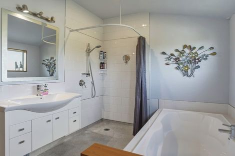 Photo of property in 22 Highgate, Milton, 9220