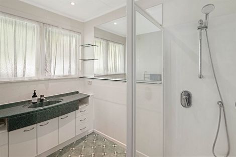 Photo of property in 3 Terrance Grove, Paparangi, Wellington, 6037