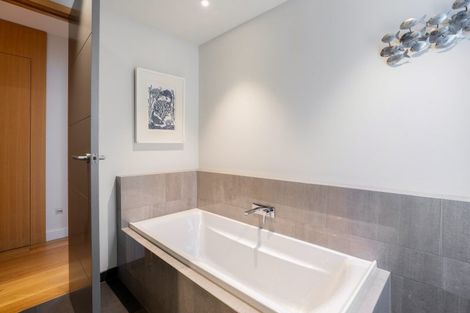 Photo of property in 31 Old Station Avenue, Wanaka, 9305