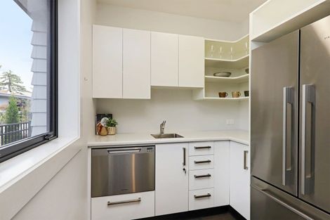 Photo of property in 7/7 Fitzroy Avenue, Hastings, 4122