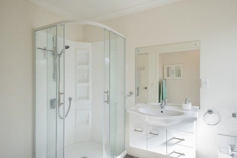 Photo of property in 12a Sussex Street, Levin, 5510
