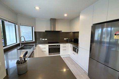 Photo of property in 8 Lingard Grove, Brooklyn, Wellington, 6021
