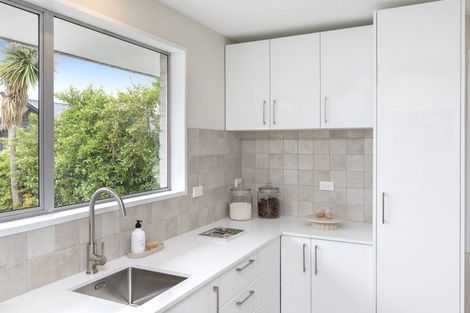 Photo of property in 1/21a Quinns Road, Shirley, Christchurch, 8013