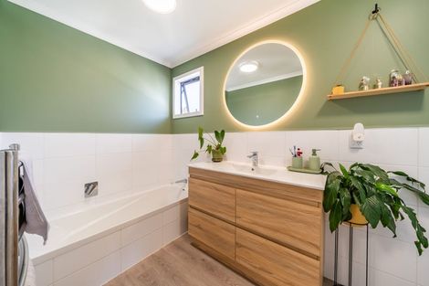 Photo of property in 19 Penryn Drive, Camborne, Porirua, 5026