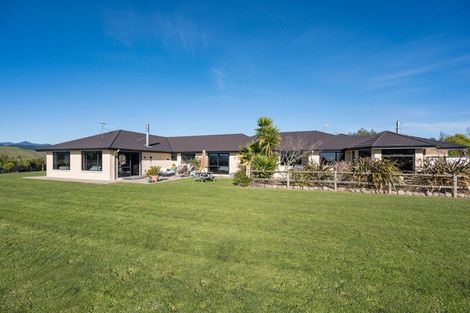 Photo of property in 4 Moneymore Place, Wakefield, 7095