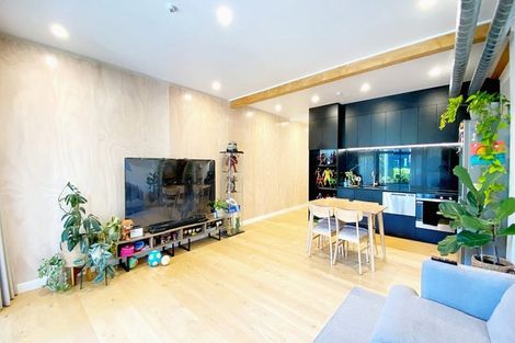 Photo of property in 1/165 Hobsonville Point Road, Hobsonville, Auckland, 0616