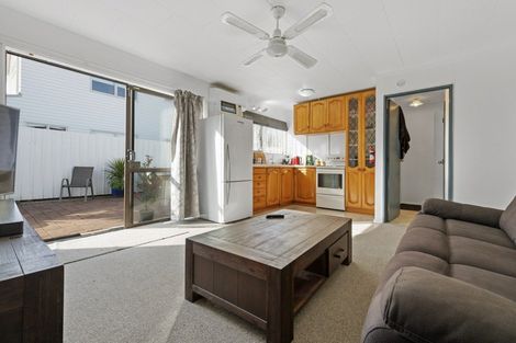 Photo of property in 7a Evans Road, Papamoa Beach, Papamoa, 3118