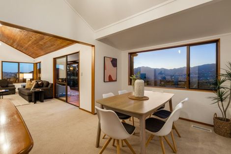 Photo of property in 15 Indira Place, Khandallah, Wellington, 6035
