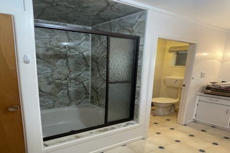 Photo of property in 65a Horokiwi Road West, Newlands, Wellington, 6037