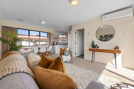 Photo of property in 1/128 Sixteenth Avenue, Tauranga South, Tauranga, 3112