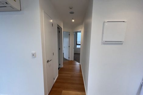 Photo of property in 1 Buscomb Avenue, Henderson, Auckland, 0610
