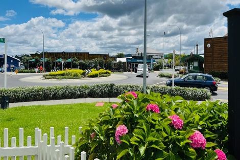Photo of property in 1 Awanui Crescent, Matakana, 0985