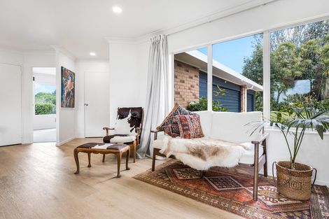 Photo of property in 6/199 Birdwood Road, Massey, Auckland, 0614