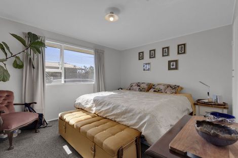 Photo of property in 8 Leslie Place, Deanwell, Hamilton, 3206