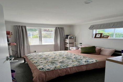 Photo of property in 12 Mertoun Terrace, Highbury, Wellington, 6012