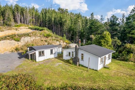 Photo of property in 1220 State Highway 2, Kaitoke, Upper Hutt, 5018