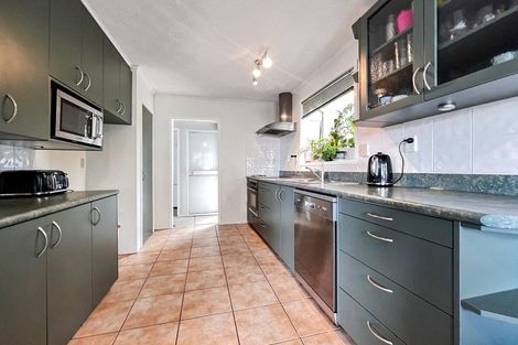 Photo of property in 1/27 Midgley Road, West Harbour, Auckland, 0618