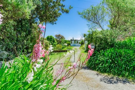 Photo of property in 112 Ngarara Road, Waikanae, 5036