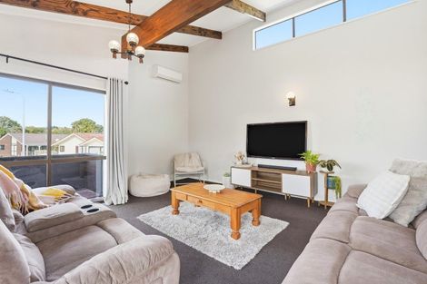 Photo of property in 8 Ash Place, Aramoho, Whanganui, 4500