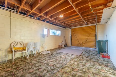 Photo of property in 2 Oxford Street, Holmes Hill, Oamaru, 9401