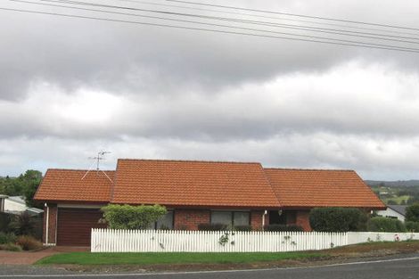 Photo of property in 1/244 Sturges Road, Henderson, Auckland, 0612