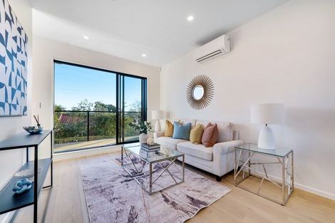 Photo of property in 32 Tiraumea Drive, Pakuranga, Auckland, 2010