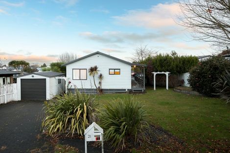 Photo of property in 21 Bartholomew Drive, Nawton, Hamilton, 3200