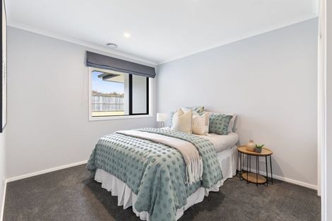 Photo of property in 202 Pacific Drive, Fitzherbert, Palmerston North, 4410