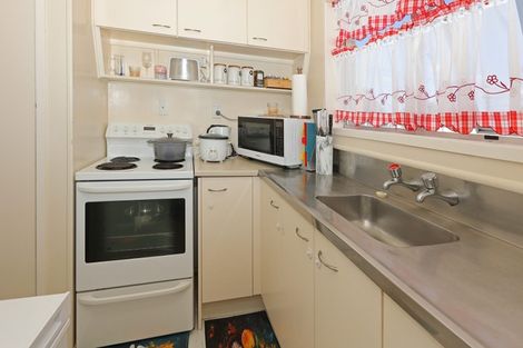 Photo of property in 1/28 Taipari Road, Te Atatu Peninsula, Auckland, 0610