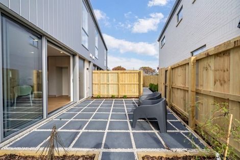 Photo of property in 31-33 Chapman Crescent, Naenae, Lower Hutt, 5011