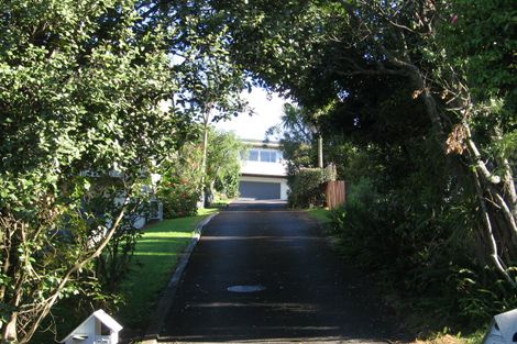 Photo of property in 2/21 Coromandel Crescent, Mairangi Bay, Auckland, 0630
