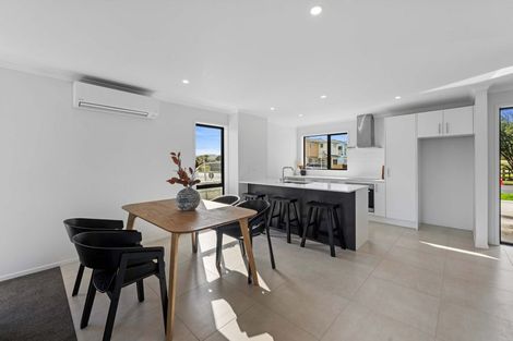 Photo of property in 1 Paapaakiri Loop, Takanini, 2112