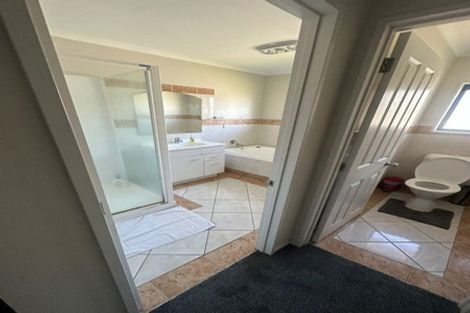 Photo of property in 650 Massey Road, Mangere, Auckland, 2022