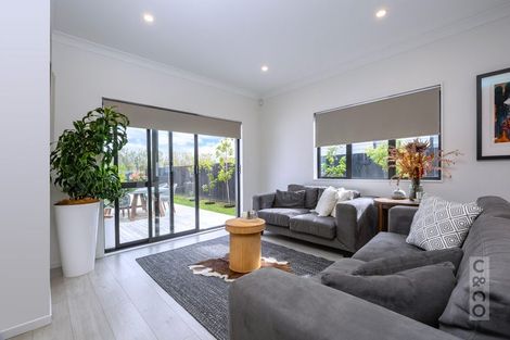 Photo of property in 58 Fruitlands Road, Kumeu, 0810