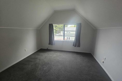 Photo of property in 35 Oxford Street, Fairfield, Hamilton, 3214