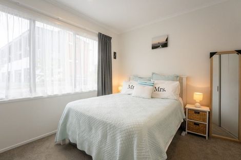 Photo of property in 42 Rangihina Road, Hobsonville, Auckland, 0616