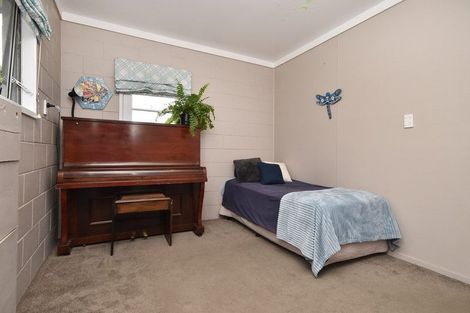 Photo of property in 2/90 Rosier Road, Glen Eden, Auckland, 0602