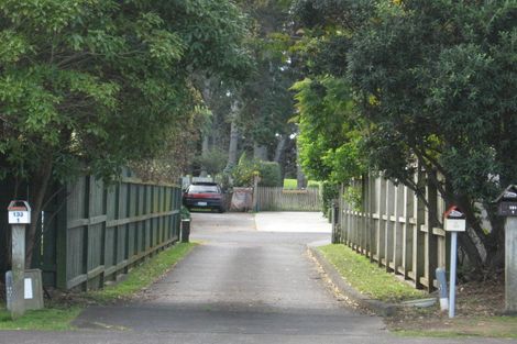 Photo of property in 2/133 Carnoustie Drive, Wattle Downs, Auckland, 2103