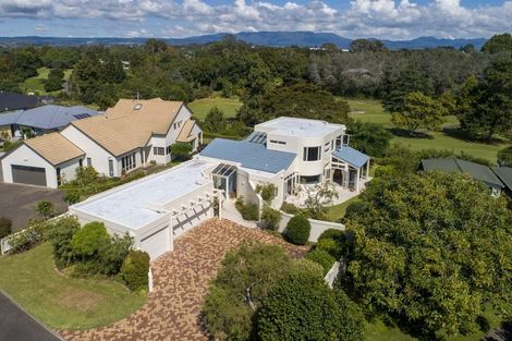Photo of property in 10 Links View Drive, Omokoroa, 3114