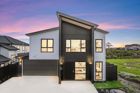 Photo of property in 11 Seagreen Avenue, Rosehill, 2113