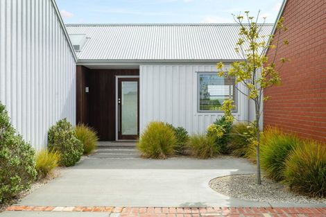 Photo of property in 77 Alan Livingston Drive, Cambridge, 3434