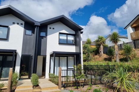 Photo of property in 4e Nerita Place, Long Bay, Auckland, 0630