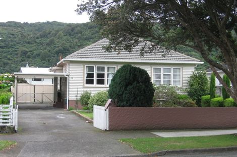 Photo of property in 19 Lockwood Crescent, Taita, Lower Hutt, 5011