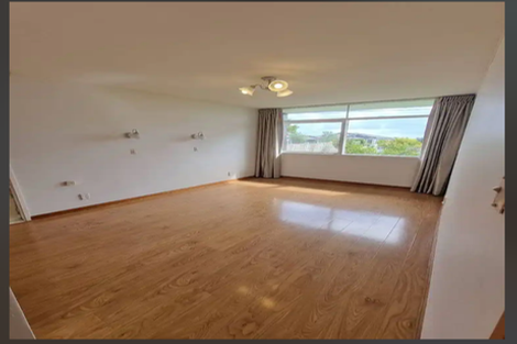 Photo of property in 151 Bleakhouse Road, Mellons Bay, Auckland, 2014